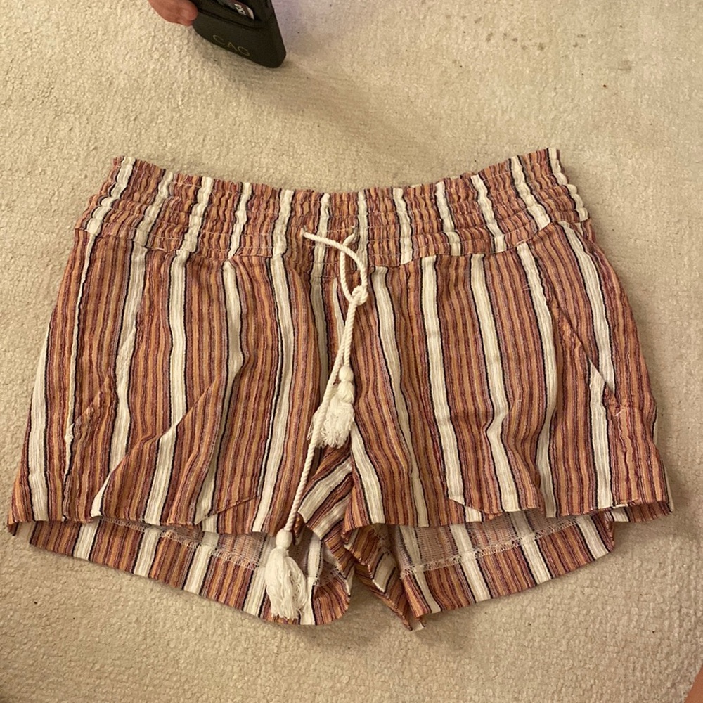 Roxy Beach flowy shorts
